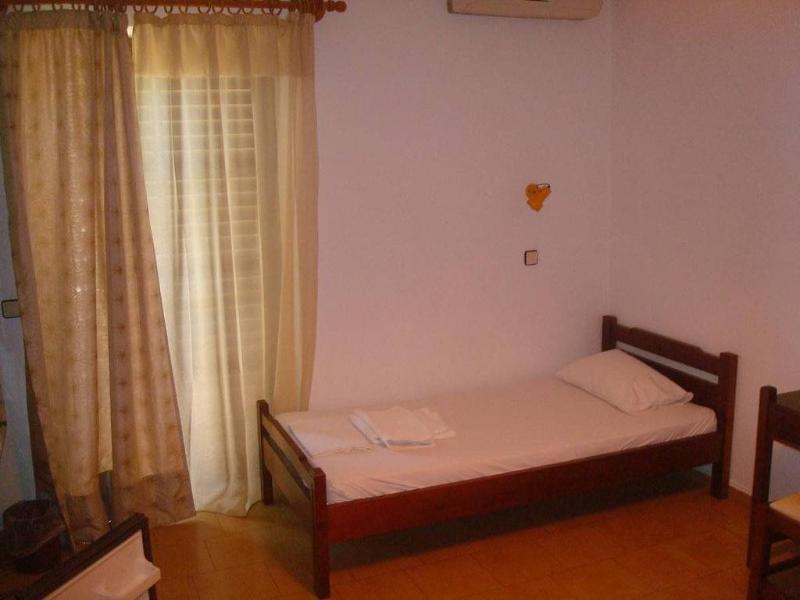Hotel Aghas Paleochora エクステリア 写真